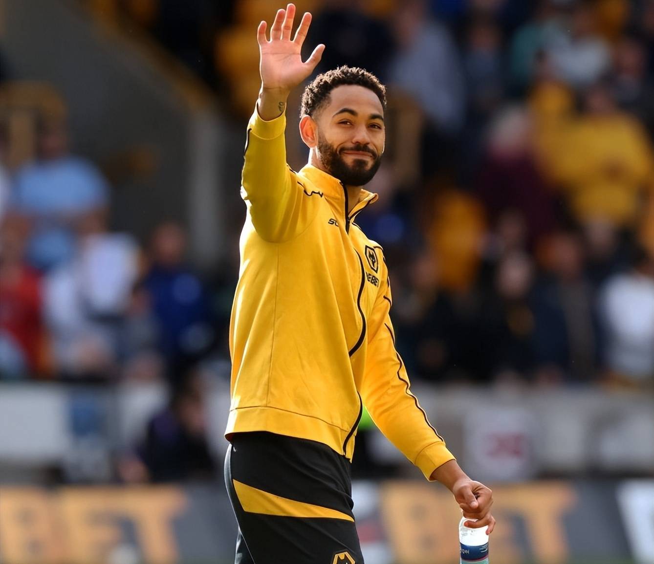 曼联夏窗首签官宣，库尼亚可加盟无欧战，奥斯梅恩因薪资问题未签